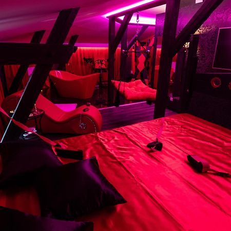 Red Palace Apartament Bdsm Bydgoszcz Buitenkant foto