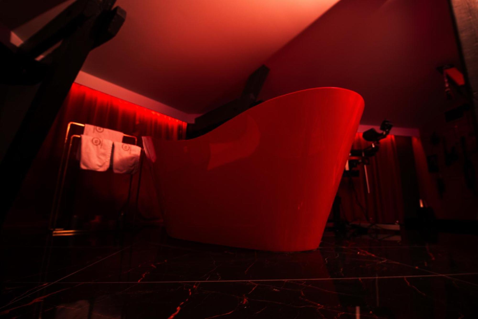 Red Palace Apartament Bdsm Bydgoszcz Buitenkant foto