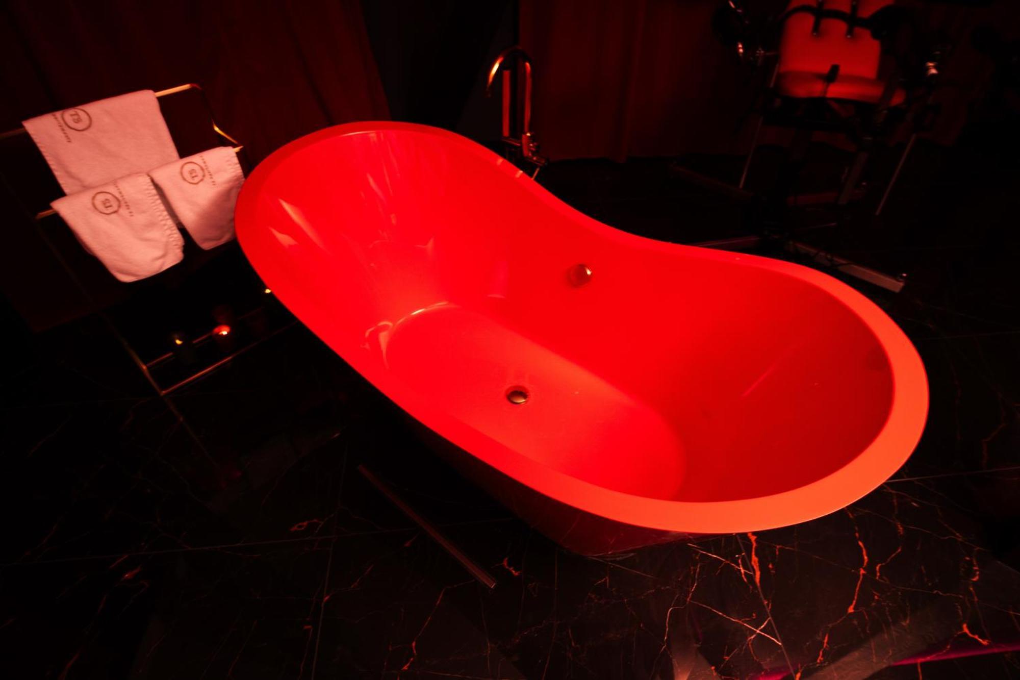 Red Palace Apartament Bdsm Bydgoszcz Buitenkant foto